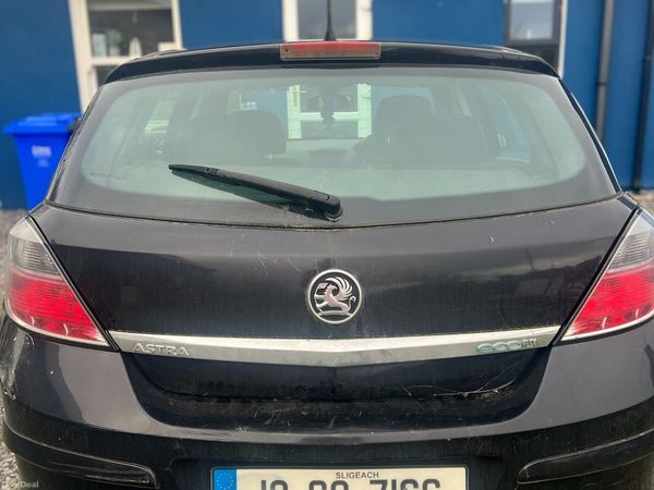Vauxhall Astra Hatchback, Diesel, 2010, Black