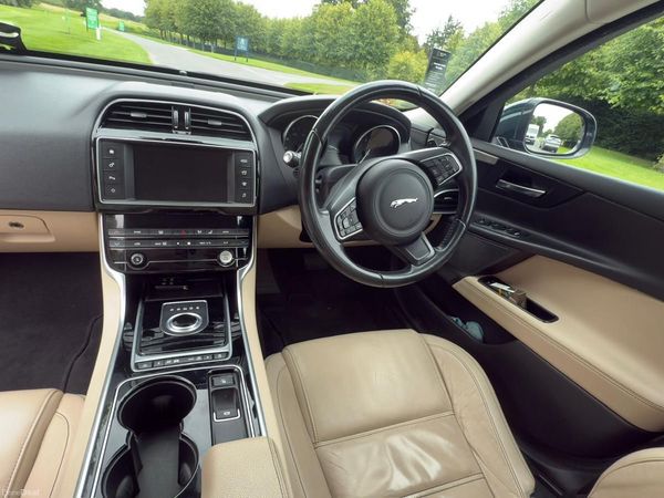Jaguar XE Saloon, Diesel, 2016, Green