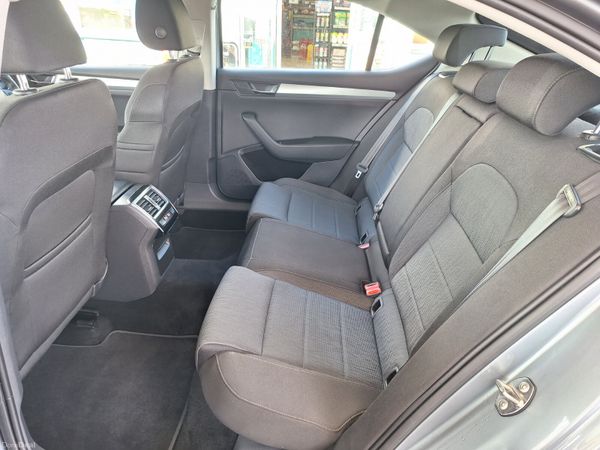 Skoda Superb Saloon, Diesel, 2018, Grey