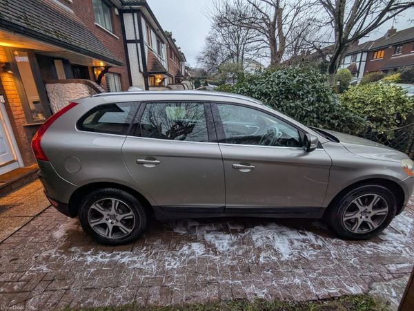 Volvo XC60 SUV, Diesel, 2011, Gold