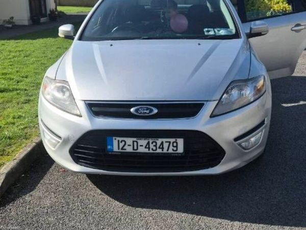 Ford Mondeo Hatchback, Diesel, 2012, Silver