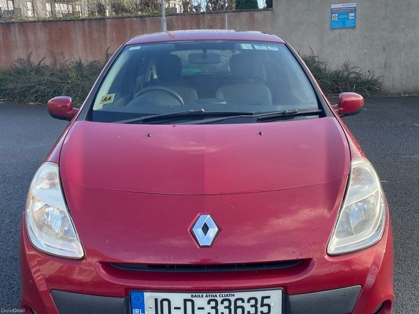 Renault Clio Hatchback, Ethanol Petrol, 2010, Red