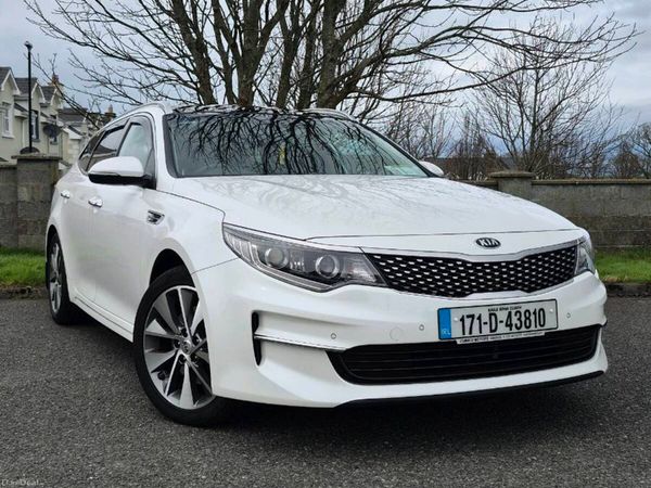 Kia Optima Estate/Jeep, Diesel, 2017, White