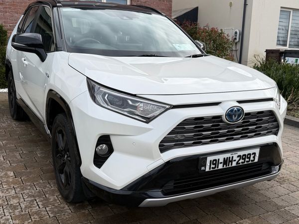Toyota RAV4 SUV, Petrol Hybrid, 2019, White