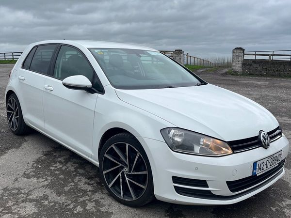 Volkswagen Golf Hatchback, Petrol, 2014, White