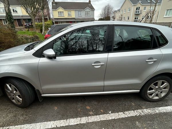 Volkswagen Polo Hatchback, Diesel, 2010, Silver