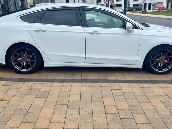 Ford Mondeo Hatchback, Diesel, 2017, White