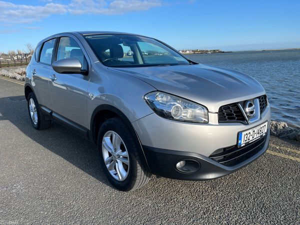 Nissan Qashqai Hatchback, Diesel, 2013, Silver