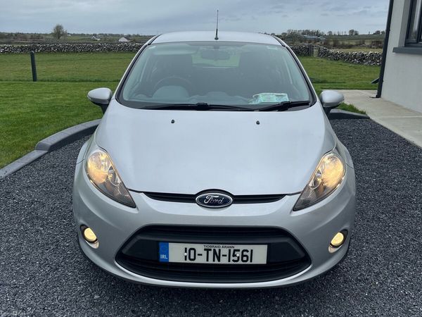 Ford Fiesta Hatchback, Diesel, 2010, Silver