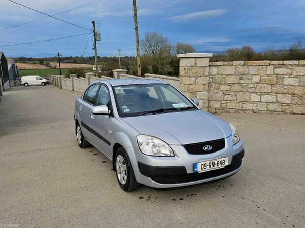 Kia Rio Saloon, Diesel, 2009, Silver