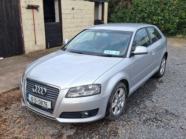 Audi A3 Hatchback, Diesel, 2010, Silver