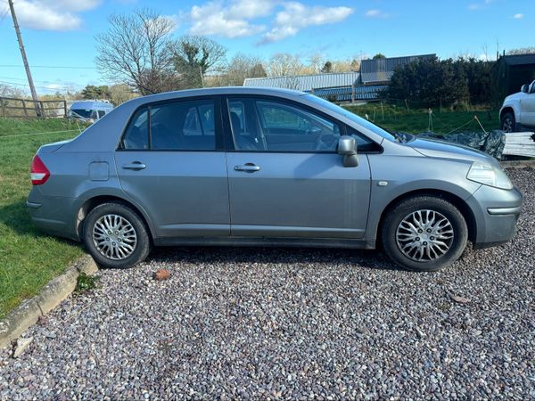 Nissan Tiida Saloon, Petrol, 2008, Grey