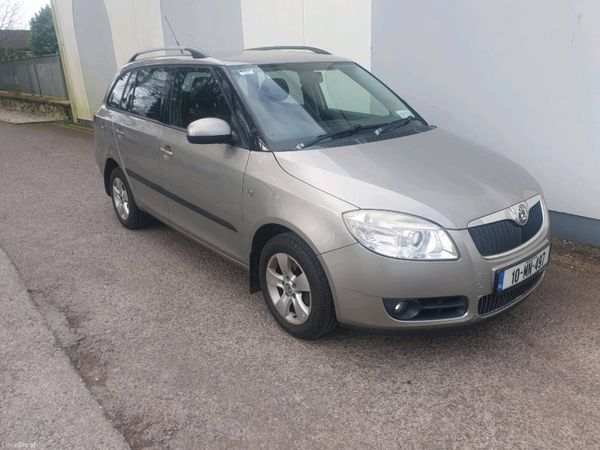 Skoda Fabia Estate/Jeep, Petrol, 2010, Beige