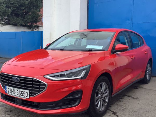 Ford Focus Hatchback, Petrol, 2023, Red