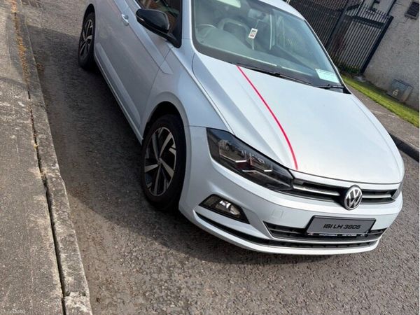 Volkswagen Polo Hatchback, Petrol, 2018, White