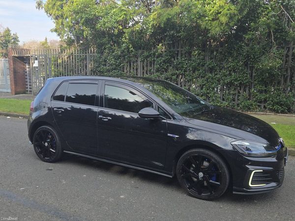 Volkswagen Golf Hatchback, Petrol Plug-in Hybrid, 2017, Black