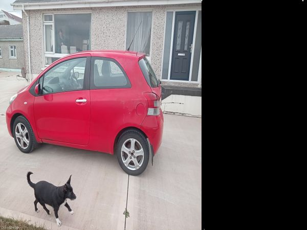 Toyota Yaris Hatchback, Diesel, 2010, Red