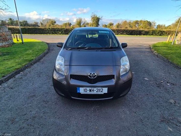 Toyota Yaris Hatchback, Petrol, 2010, Grey