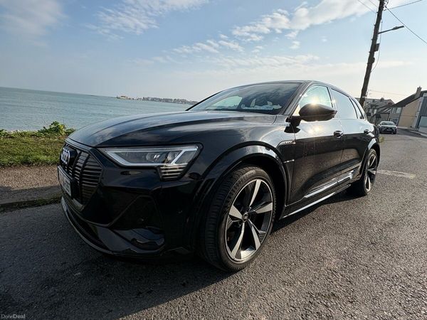 Audi e-tron Estate/Jeep, Electric, 2022, Black