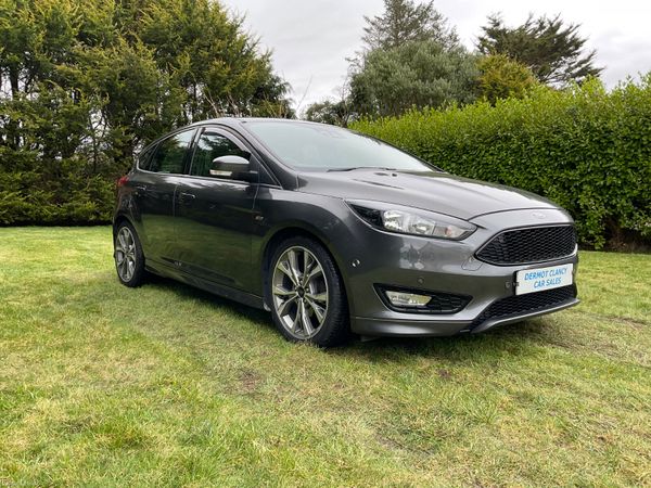 Ford Focus Hatchback, Diesel, 2017, Grey