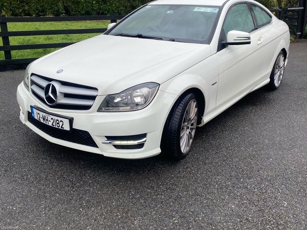 Mercedes-Benz C-Class Coupe, Diesel, 2012, White