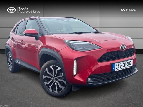 Toyota Yaris Cross Hatchback, Petrol Hybrid, 2024, Red