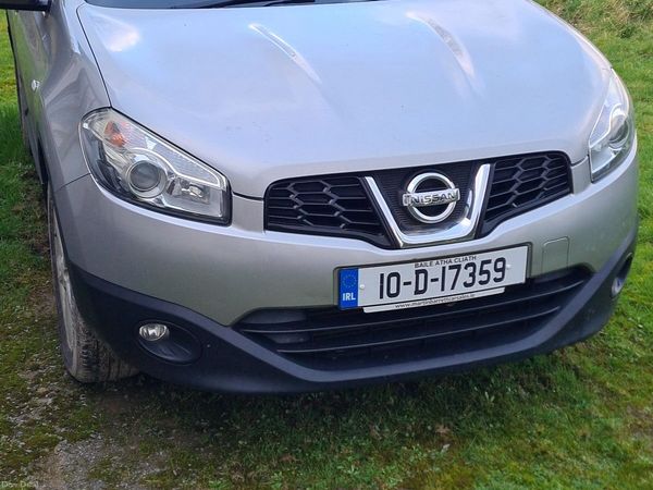 Nissan Qashqai Hatchback, Diesel, 2010, Silver