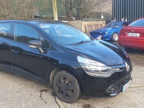 Renault Clio Hatchback, Petrol, 2015, Black