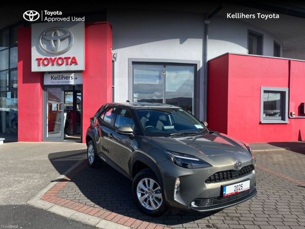 Toyota Yaris Cross Hatchback, Petrol Hybrid, 2025, Bronze