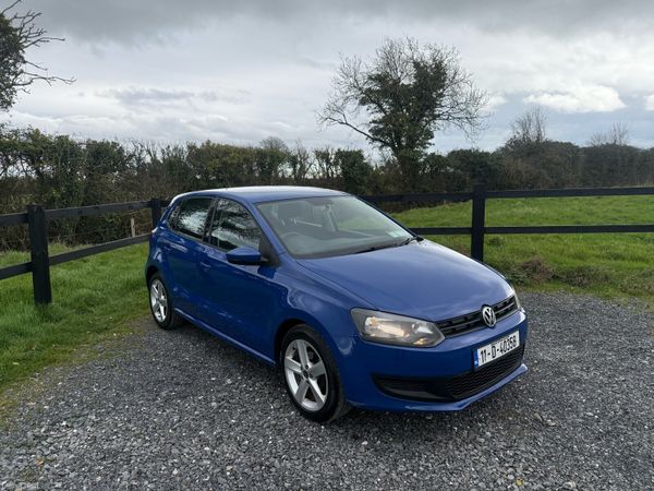 Volkswagen Polo Hatchback, Petrol, 2011, Blue