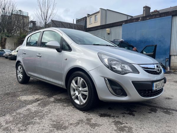 Opel Corsa Hatchback, Petrol, 2014, Silver