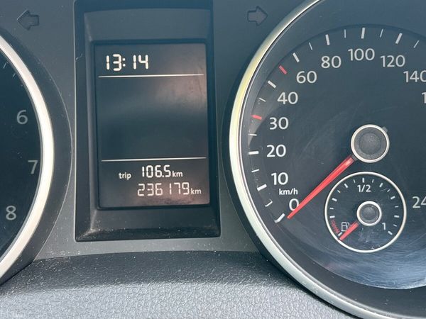 Volkswagen Golf Hatchback, Petrol, 2011, Grey