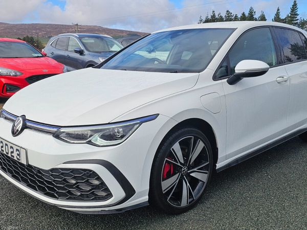 Volkswagen Golf Hatchback, Petrol Hybrid, 2023, White
