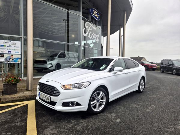 Ford Mondeo Hatchback, Diesel, 2017, White