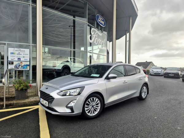 Ford Focus Hatchback, Diesel, 2021, Silver