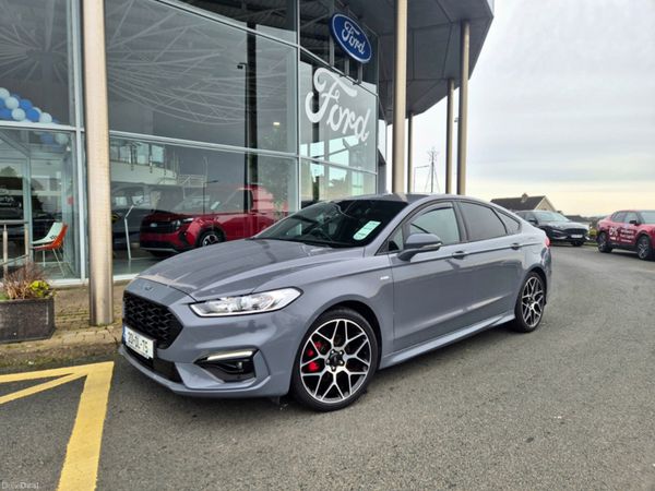 Ford Mondeo Hatchback, Diesel, 2020, Grey