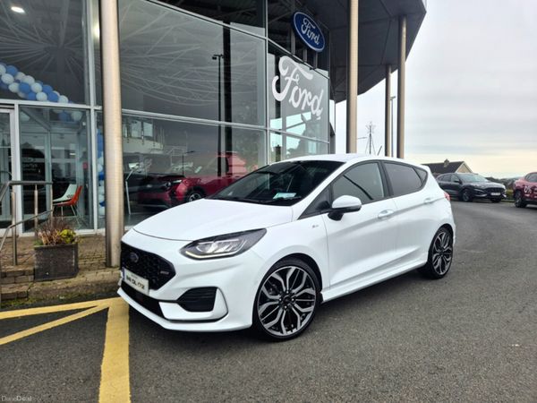 Ford Fiesta Hatchback, Petrol, 2024, White