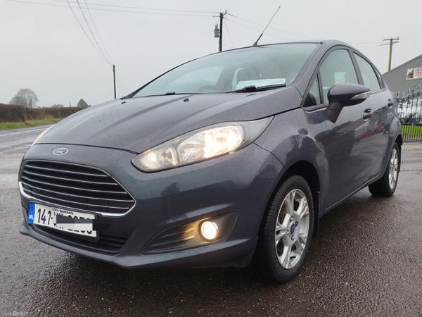 Ford Fiesta Hatchback, Petrol, 2014, Blue
