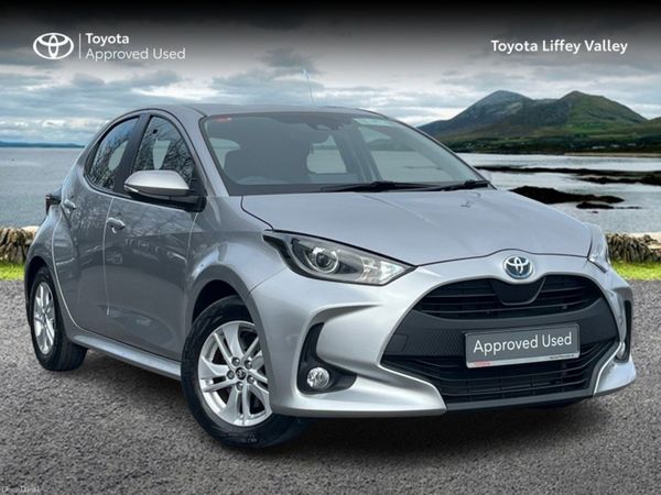 Toyota Yaris Hatchback, Petrol Hybrid, 2022, Grey