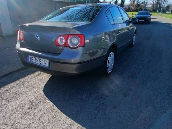 Volkswagen Passat Saloon, Petrol, 2008, Grey