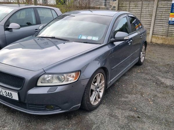 Volvo S40 Saloon, Diesel, 2010, Grey