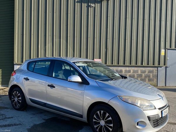 Renault Megane Hatchback, Diesel, 2009, Silver
