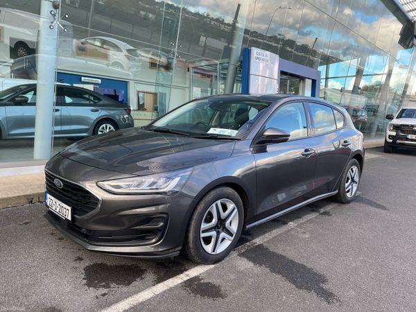 Ford Focus Hatchback, Diesel, 2022, Grey