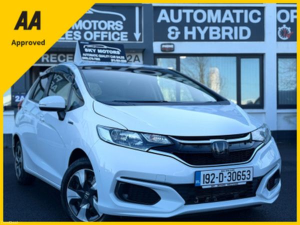 Honda Fit Hatchback, Petrol Hybrid, 2019, White