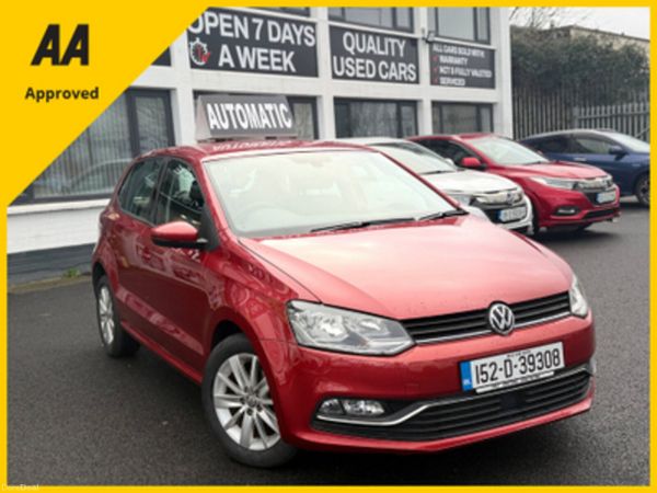 Volkswagen Polo Hatchback, Petrol, 2015, Red