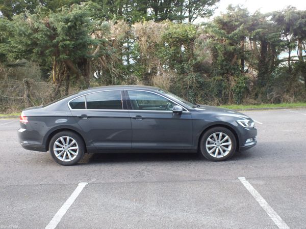 Volkswagen Passat Saloon, Diesel, 2018, Grey