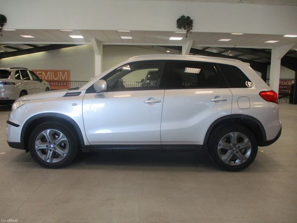 Suzuki Vitara SUV, Diesel, 2016, Silver