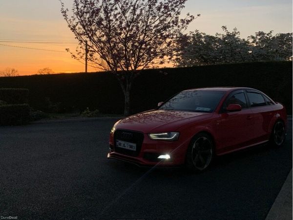 Audi A4 Saloon, Diesel, 2012, Red
