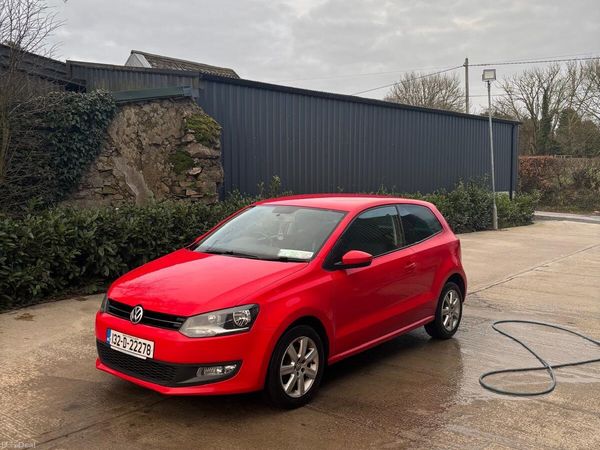 Volkswagen Polo Hatchback, Petrol, 2013, Red