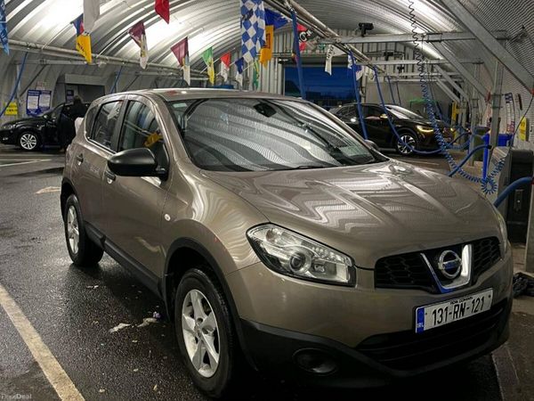 Nissan Qashqai MPV, Diesel, 2013, Brown